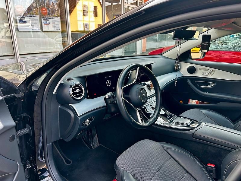 Gebraucht Mercedes 220 194 PS (142 kW) 2021 Schwarz Kombi