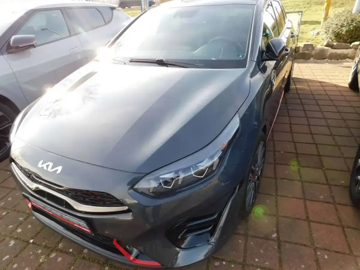 Gebraucht Kia ProCeed GT 204 PS (150 kW) 2024 Pentametalgraumet. Kombi
