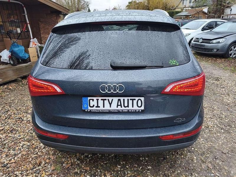 Gebraucht Audi Q5 170 PS (125 kW) 2010 Meteorgrau perleffekt SUV