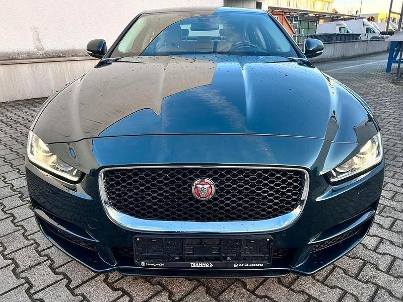 Gebraucht Jaguar XE 179 PS (131 kW) 2015 Grün Limousine