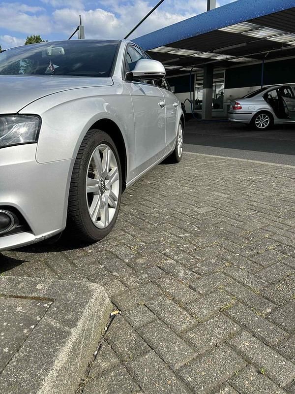 Gebraucht Audi A4 2007 Silber Limousine