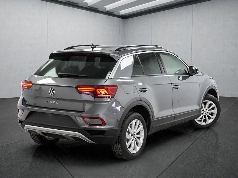 Neu VW T-Roc 150 PS (110 kW) 2025 Grau SUV
