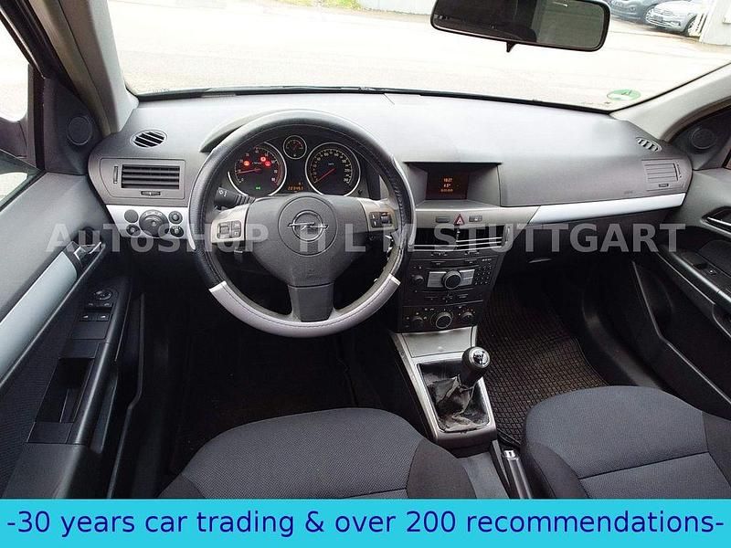 Gebraucht Opel Astra 105 PS (77 kW) 2005 Grau Limousine