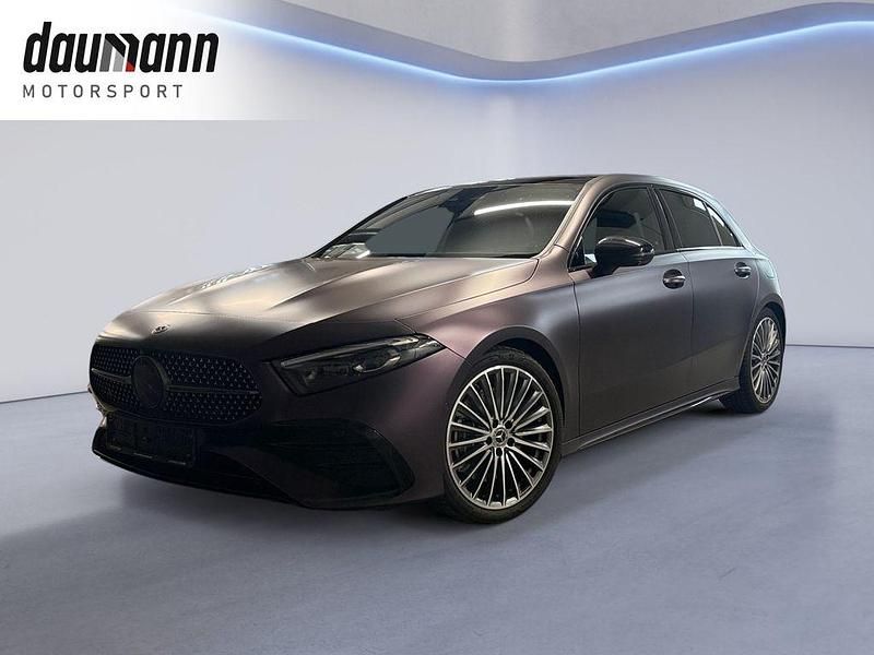 Silber Gebraucht 2022 Mercedes A220 AMG line Limousine | 35.900 € (Etwas zu teuer) - Bild 1/4