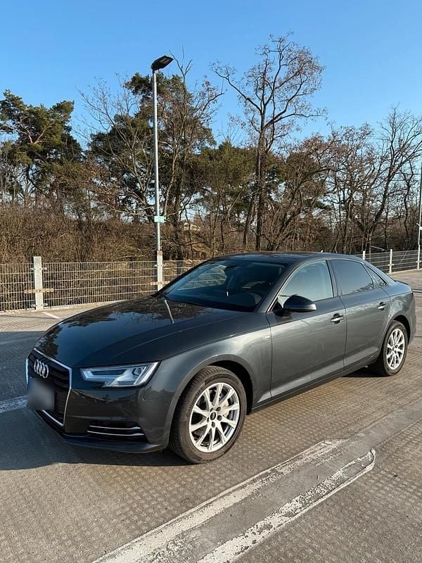 Gebraucht Audi A4 190 PS (139 kW) 2019 Limousine
