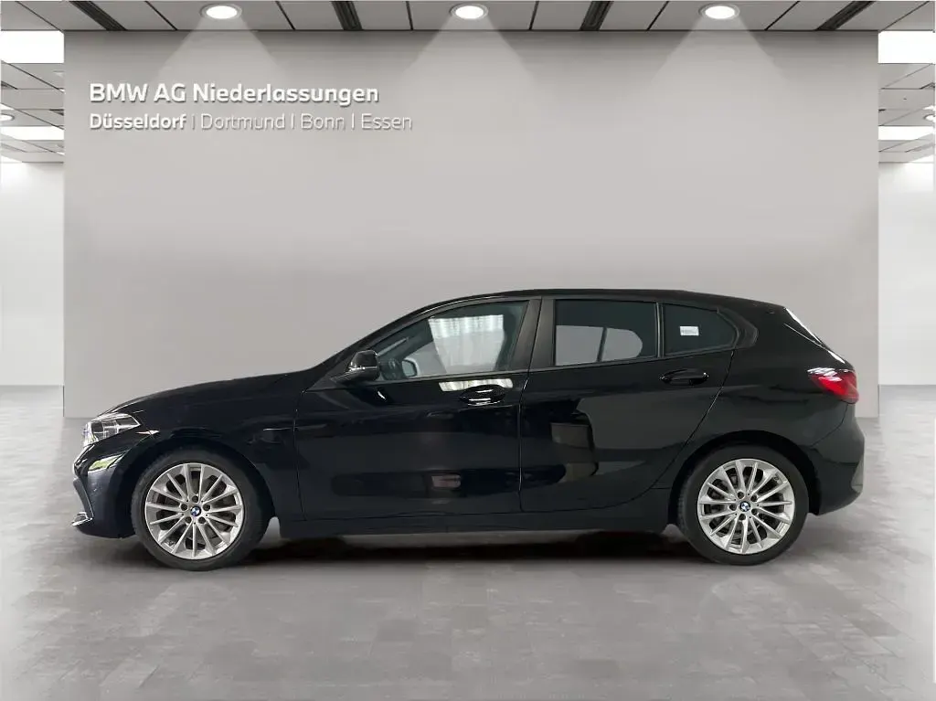 Gebraucht BMW 118 Sport Line 136 PS (100 kW) 2024 Schwarz Limousine