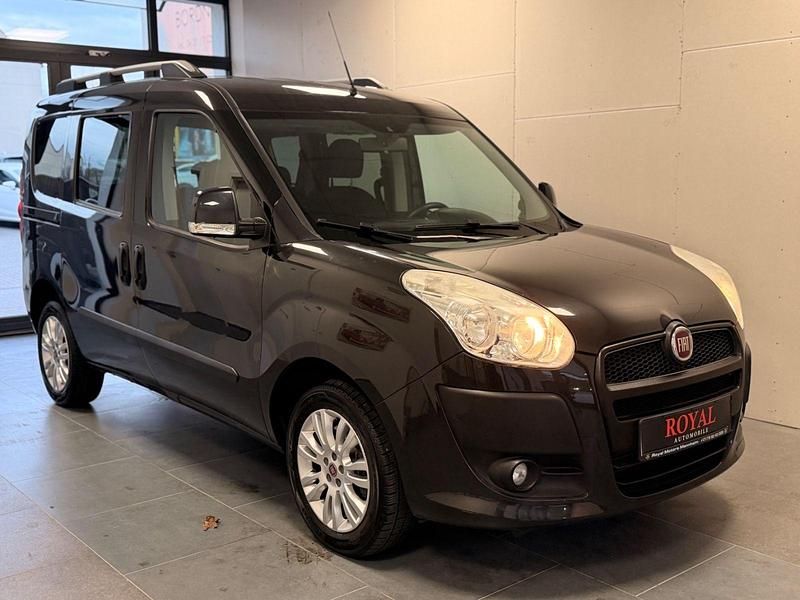 Gebraucht Fiat Doblò 120 PS (88 kW) 2014 Grau Van / Kleinbus