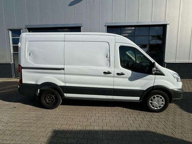 Frostweiß Gebraucht 2016 Ford Transit Trend Van | 5.712 € - Bild 1/4