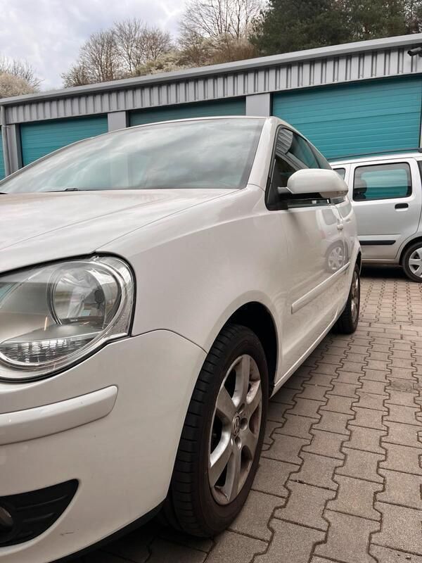 Weiß Gebraucht 2009 VW Polo Kombi | 2.550 € (Fairer Preis) - Bild 1/4