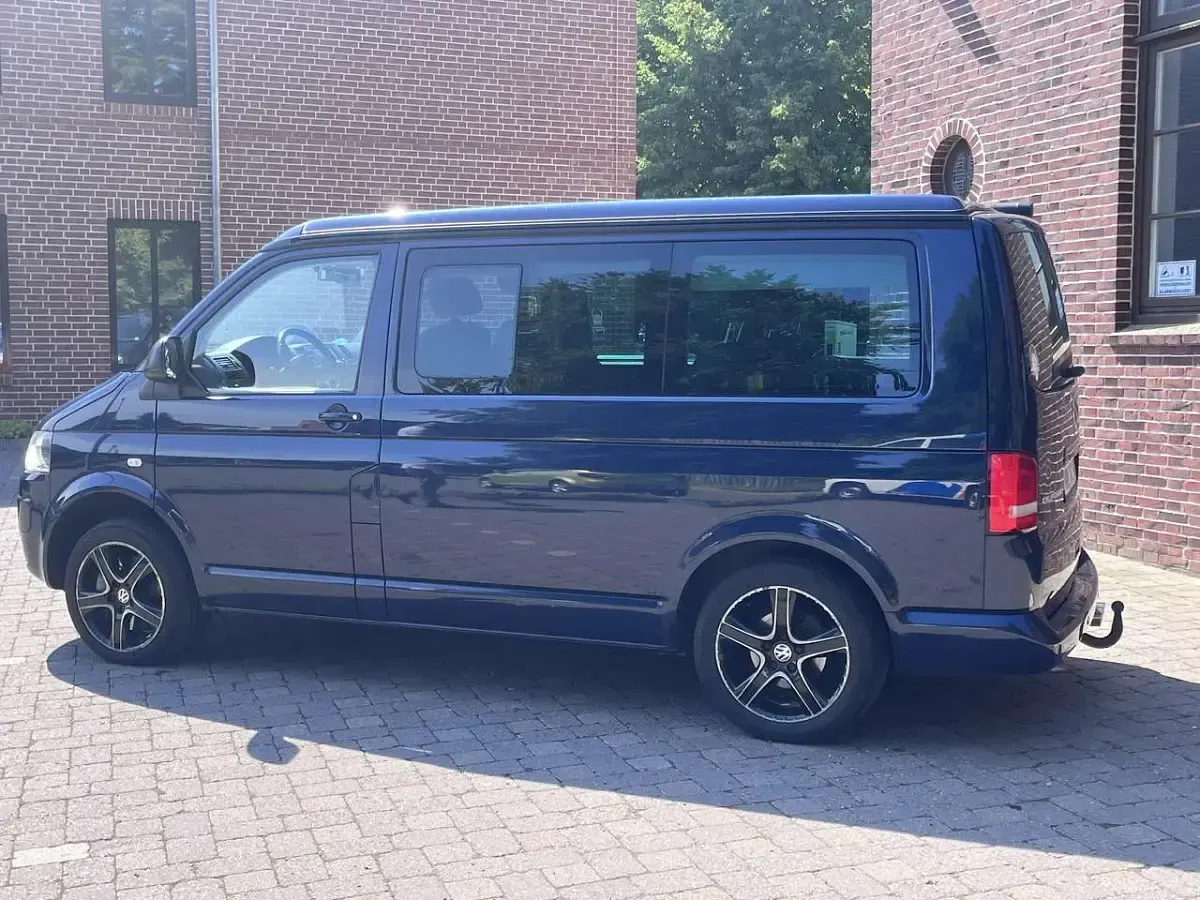 Gebraucht VW Multivan Beach 179 PS (131 kW) 2011 Blau Van / Kleinbus