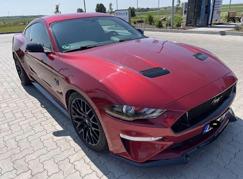 Rot Gebraucht 2018 Ford Mustang GT Fastback Coupé | 29.300 € (Superpreis) - Bild 1/4