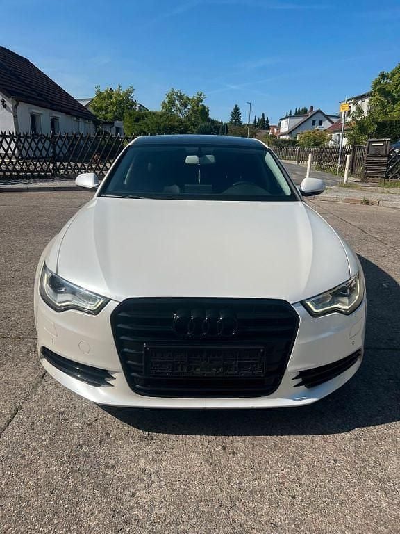 Blau Gebraucht 2011 Audi A6 Ambiente Limousine | 9.500 € (Superpreis) - Bild 1/4
