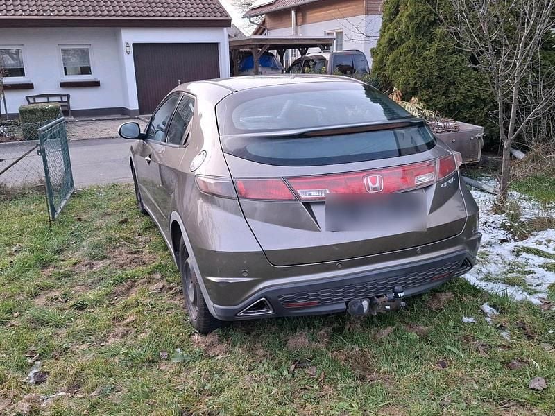 Gebraucht Honda Civic 140 PS (102 kW) 2008 Silber Kleinwagen