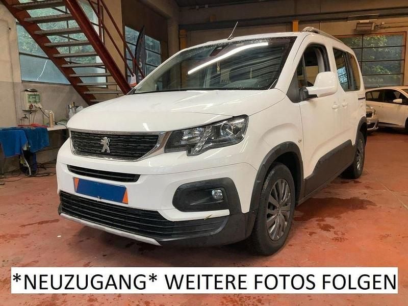 Weiß Gebraucht 2019 Peugeot Rifter Allure Van / Kleinbus | 14.990 € (Superpreis) - Bild 1/4