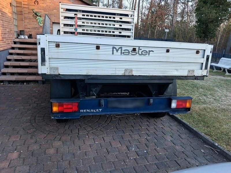 Gebraucht Renault Master 105 PS (77 kW) 2008 Blau Abholung