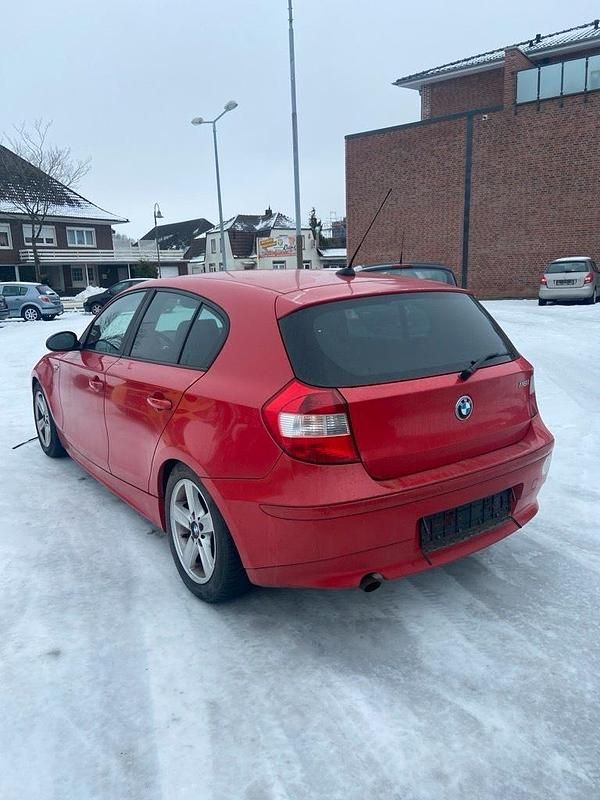Rot Gebraucht 2004 BMW 116 Kleinwagen | 2.950 € (Guter Preis) - Bild 1/4