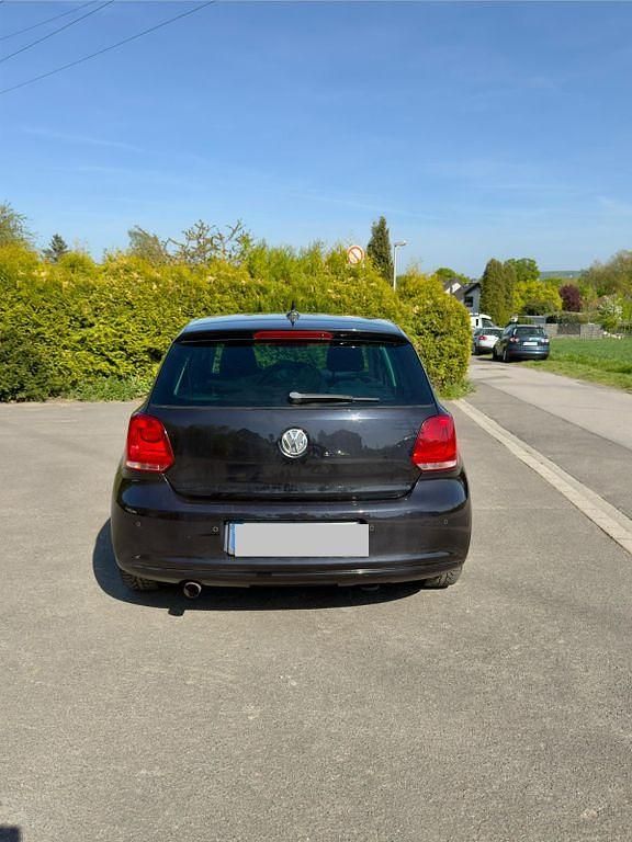 Second-hand VW Polo 105 CP (77 kW) 2010 Negru Hatchback