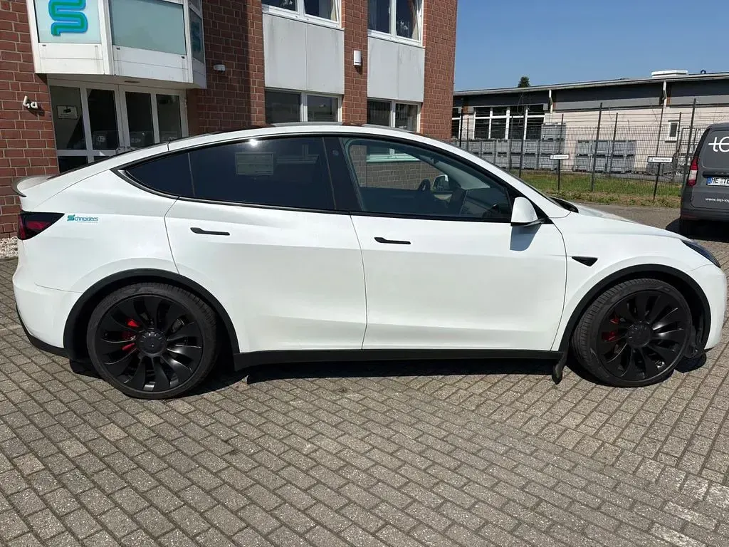 Usata Tesla Model Y Performance 392 kW (534 CV) 2022 Bianco SUV