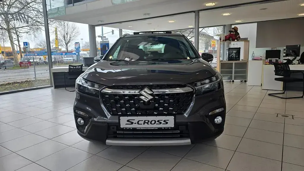 Neu Suzuki SX4 S-Cross Comfort+ 110 PS (80 kW) 2026 Grau SUV