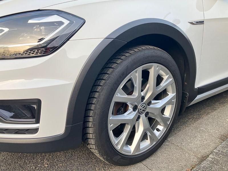 Gebraucht VW Golf Alltrack 179 PS (131 kW) 2018 Weiß Kombi
