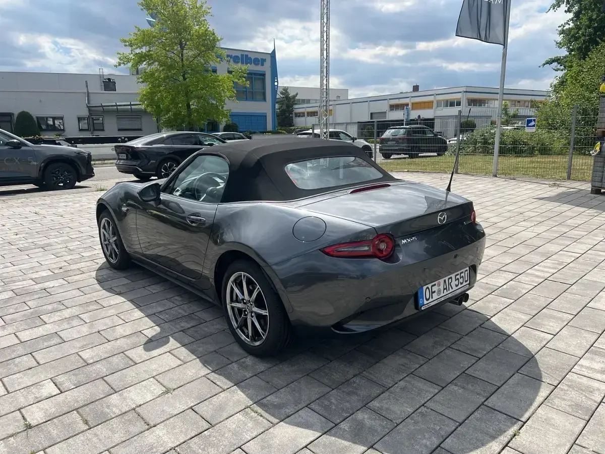 Gebraucht Mazda MX5 Exclusive-Line 132 PS (97 kW) 2025 Grau Cabrio