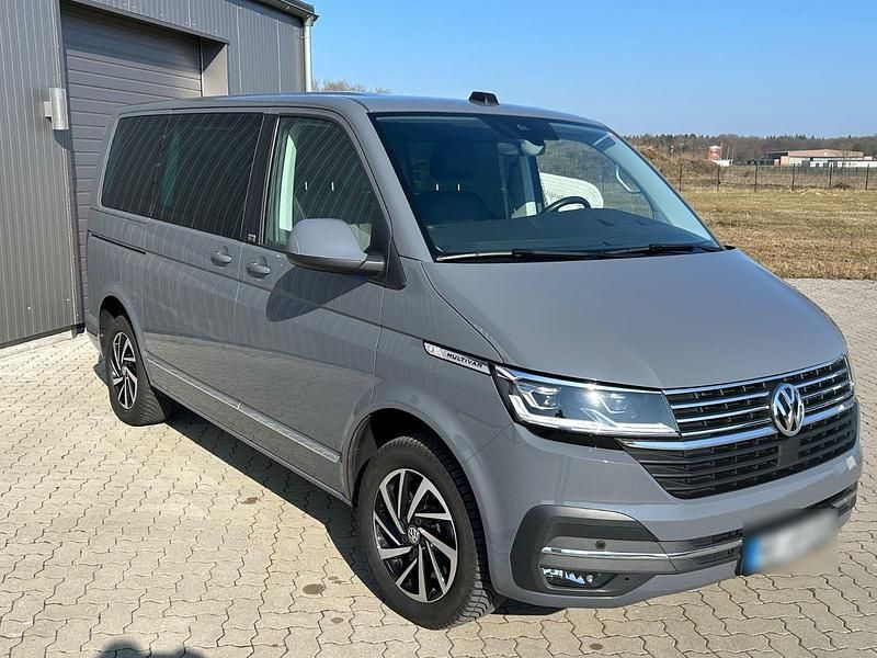 Gebraucht VW Multivan Generation Six 204 PS (150 kW) 2022 Grau Van