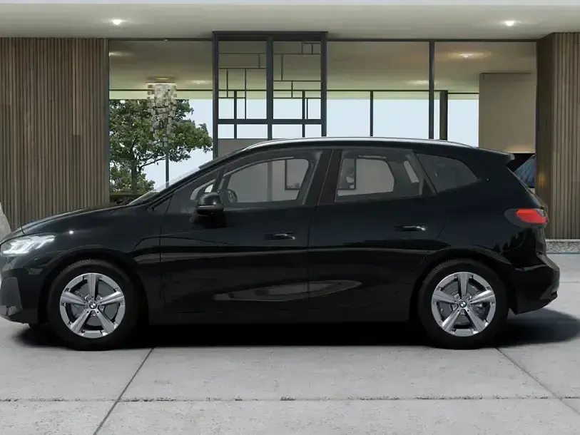 Gebraucht BMW 220 Active Tourer Comfort Edition 170 PS (125 kW) 2025 Black sapphire (schwarz) Van / Kleinbus