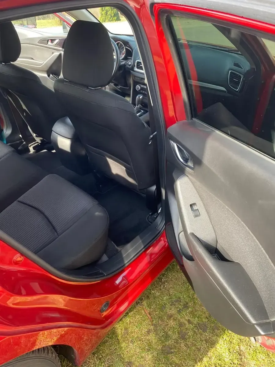 Gebraucht Mazda 3 150 PS (110 kW) 2013 Rot Kleinwagen
