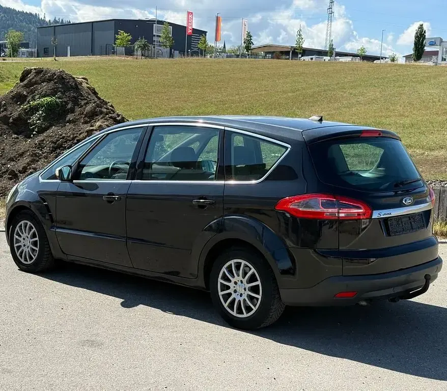 Gebraucht Ford S-MAX Titanium 163 PS (119 kW) 2011 Schwarz Van / Kleinbus