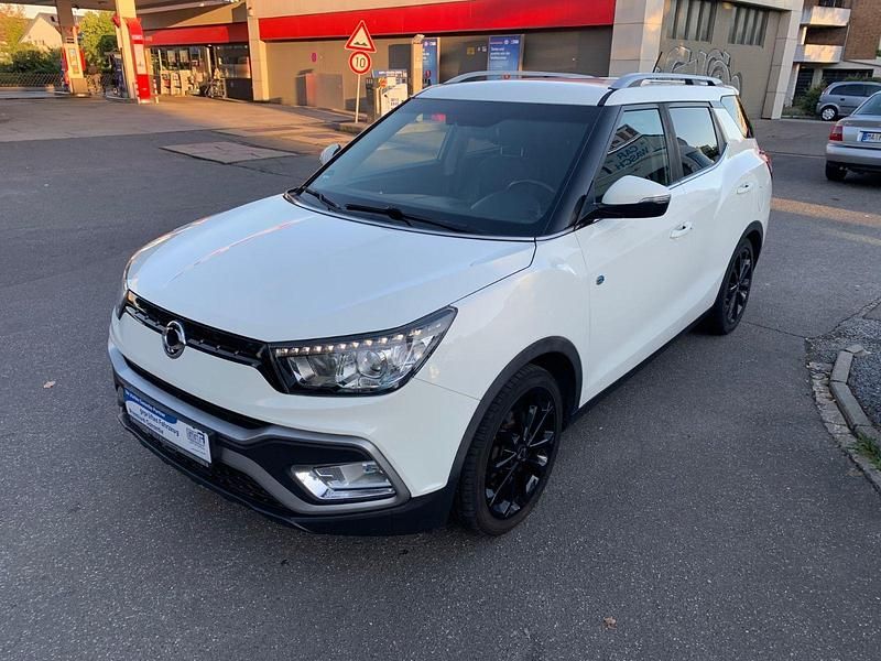 Weiß Gebraucht 2016 Ssangyong (KGM) XLV SUV | 7.900 € (Fairer Preis) - Bild 1/4