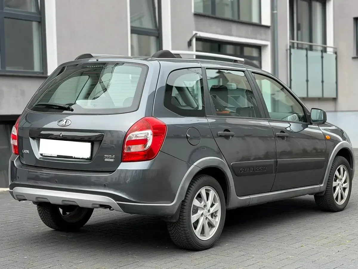 Gebraucht Lada Kalina 98 PS (72 kW) 2017 Grau Kombi