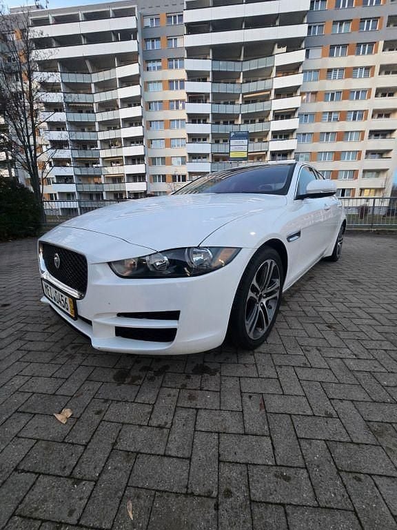 Gebraucht Jaguar XE S 340 PS (250 kW) 2016 Weiß Limousine