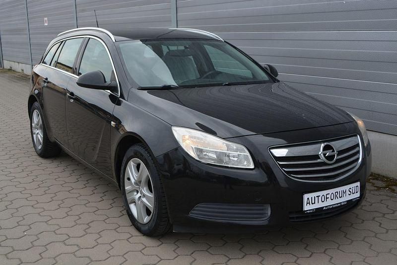 Gebraucht Opel Insignia Edition 160 PS (117 kW) 2010 Schwarz Kombi