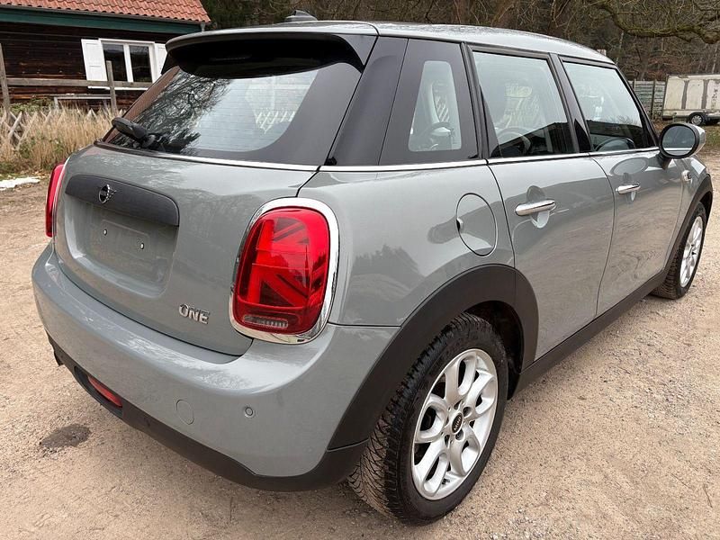 Gebraucht Mini ONE 102 PS (75 kW) 2020 Grau Kleinwagen