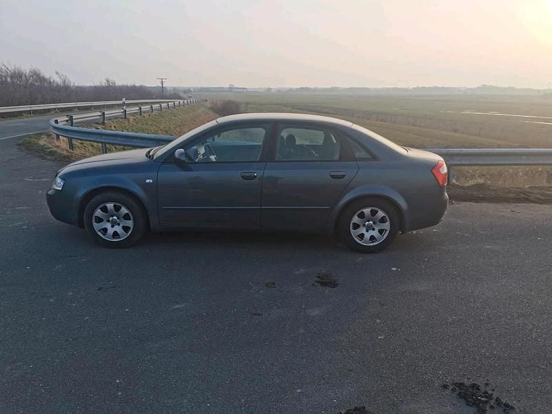 Gebraucht Audi A4 131 PS (96 kW) 2001 Grün Limousine