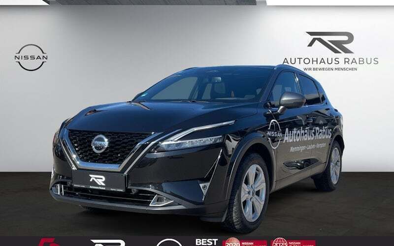 Karosseriefarbe: ceramic grey (kby), kontrastfarbe: black (kh3) Gebraucht 2022 Nissan Qashqai Tekna+ SUV | 27.490 € (Fairer Preis) - Bild 1/4