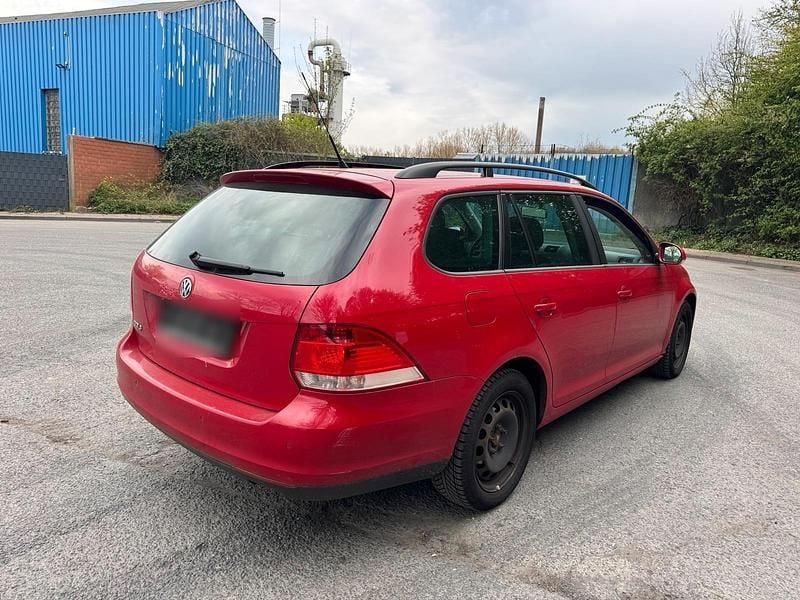 Gebraucht VW Golf V 101 PS (74 kW) 2007 Rot Kombi