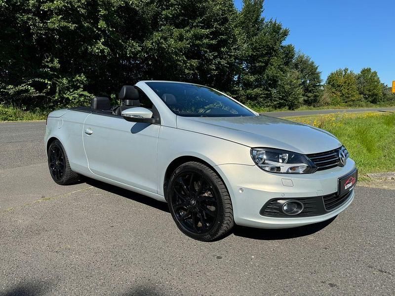 Usata VW Eos Basis 140 CV (102 kW) 2012 Argento Cabrio