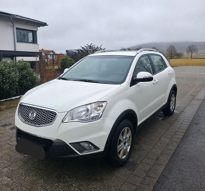Gebraucht Ssangyong (KGM) Korando 175 PS (128 kW) 2013 Weiß SUV