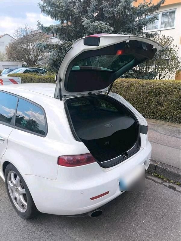 Gebraucht Alfa Romeo 159 Ti 200 PS (147 kW) 2009 Weiß Kombi