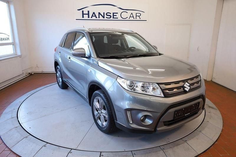 Grau Gebraucht 2016 Suzuki Vitara SUV | 11.890 € (Guter Preis) - Bild 1/4