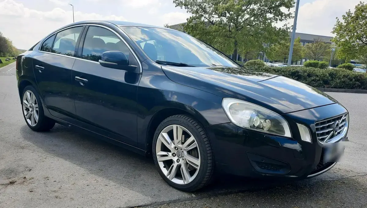 Usata Volvo S60 215 CV (158 kW) 2012 Nero Berlina