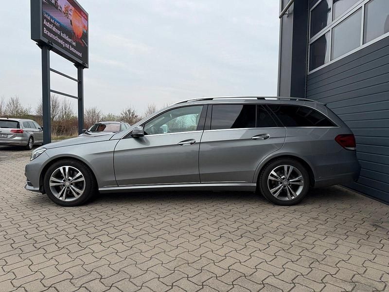 Gebraucht Mercedes E250 211 PS (155 kW) 2013 Silber Kombi