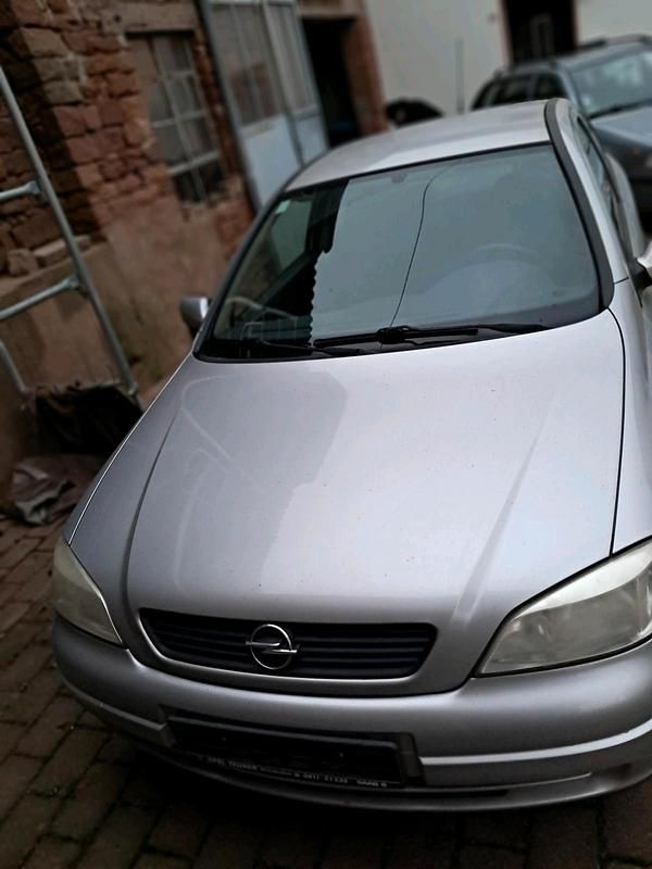 Silber Gebraucht 2000 Opel Astra Limousine | 780 € (Guter Preis) - Bild 1/4