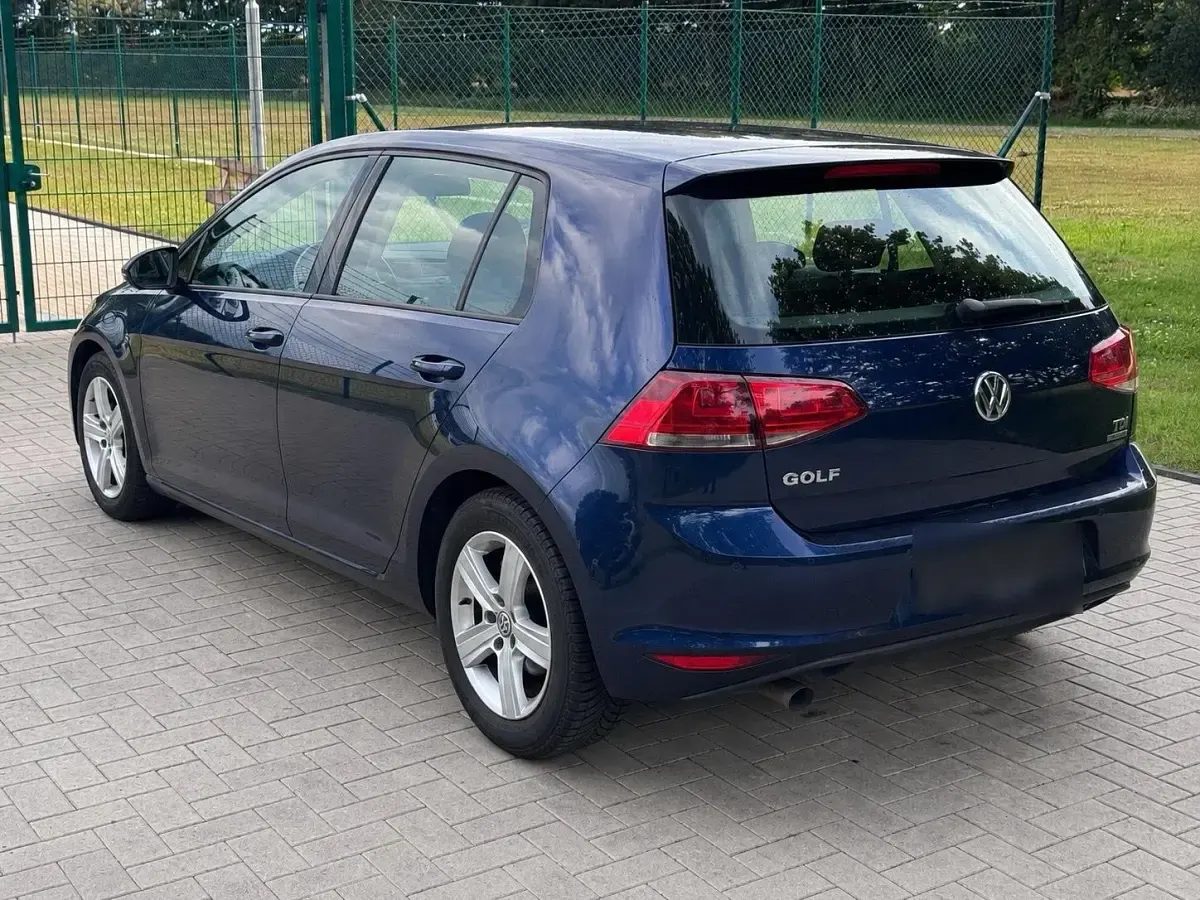 Gebraucht VW Golf VII 105 PS (77 kW) 2013 Blau Limousine