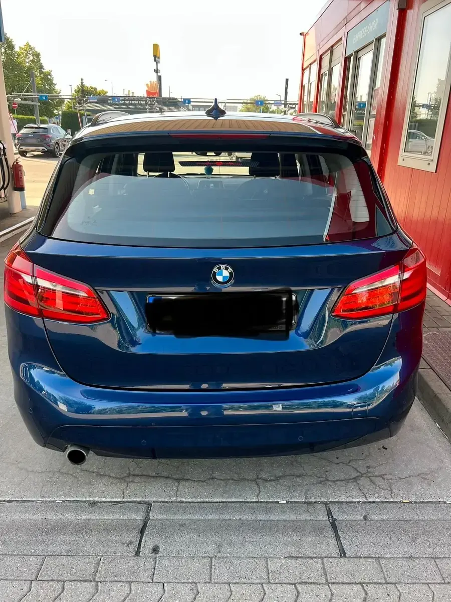 Gebraucht BMW 218 150 PS (110 kW) 2015 Blau Limousine