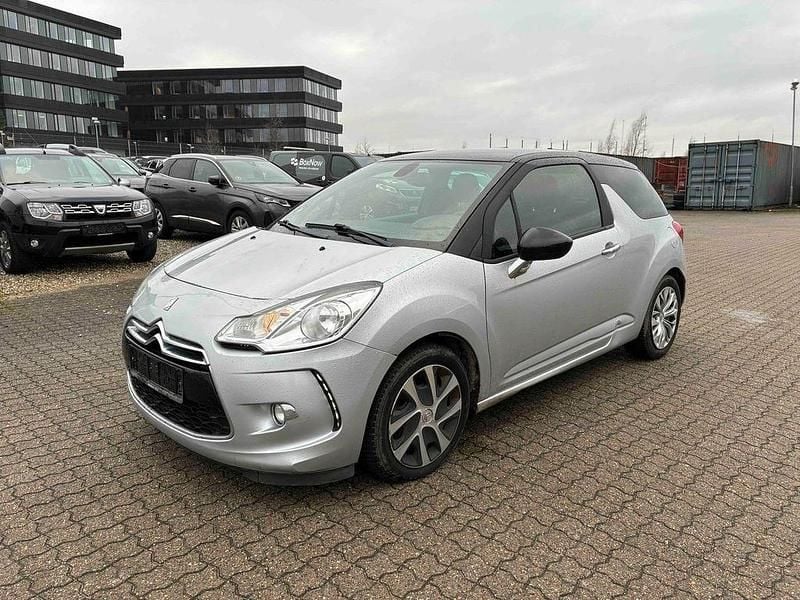 Gebraucht Citroën DS3 So Chic 92 PS (67 kW) 2011 Grau Kleinwagen