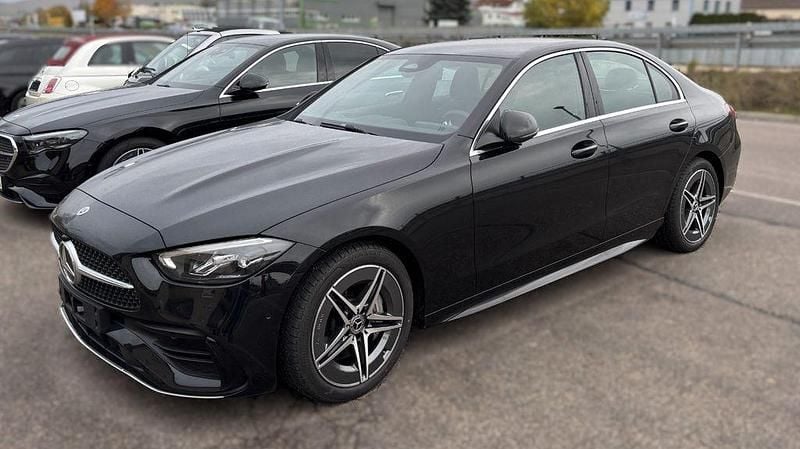 Schwarz Gebraucht 2025 Mercedes C300 AMG line Limousine | 46.000 € (Guter Preis) - Bild 1/4