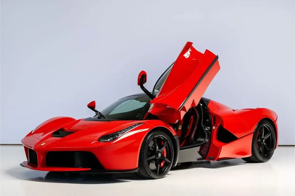 Gebraucht Ferrari LaFerrari 789 PS (580 kW) 2014 Rot Coupé