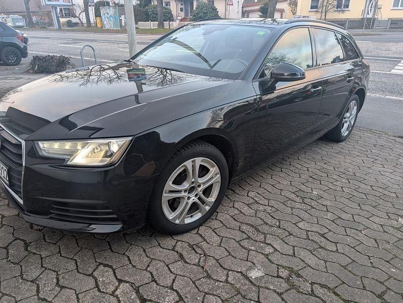 Gebraucht Audi A4 150 PS (110 kW) 2016 Schwarz Kombi